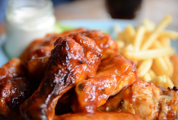 Chicken Wings & Fries