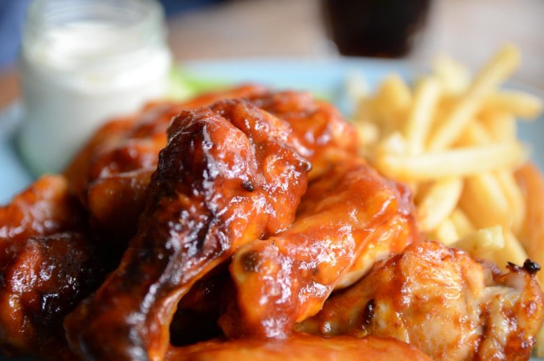Chicken Wings & Fries